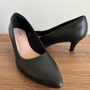 Clarks - Women’s Linvale Jerica Black Leather Pump size 9